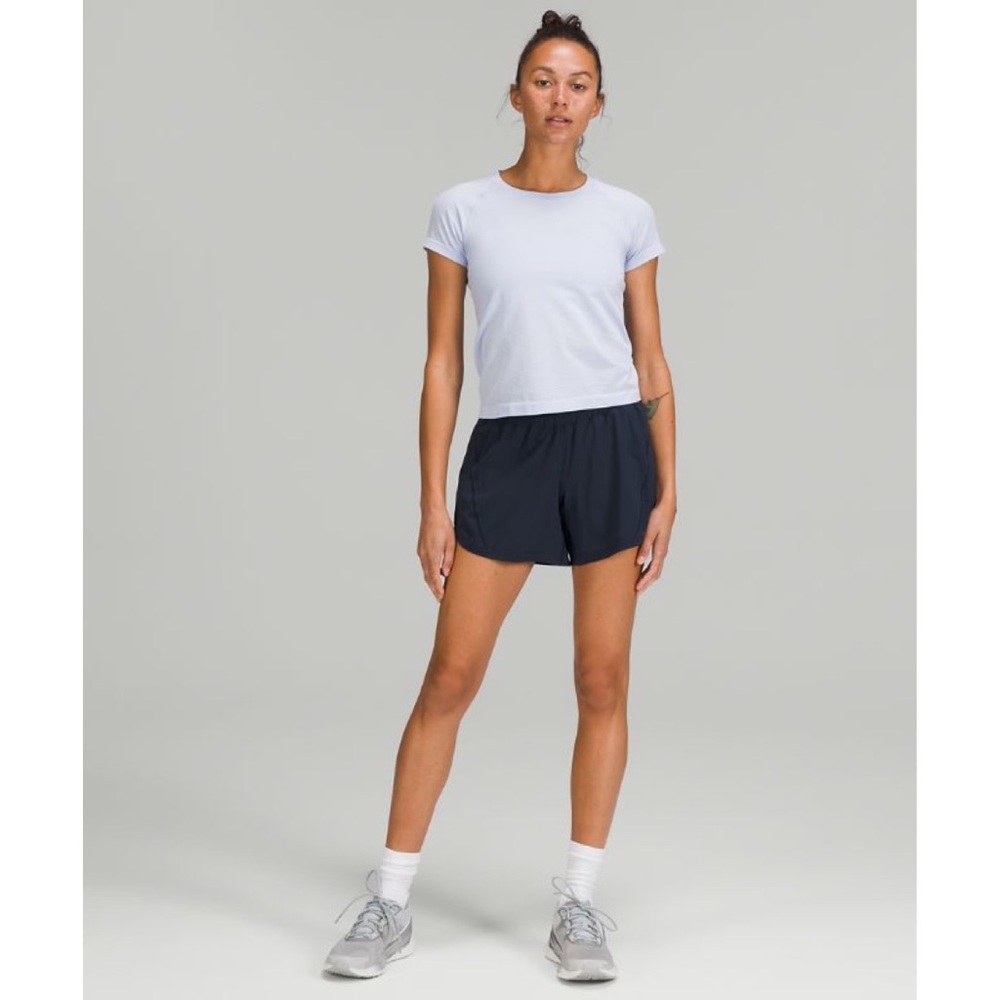 Brand New Lululemon Swiftly Tech Short Sleeve Shirt 2.0 in Pastel Blue